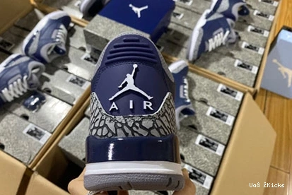 3 “Midnight 402 Jordan Air Navy” Vibrant CT8532-401 0705